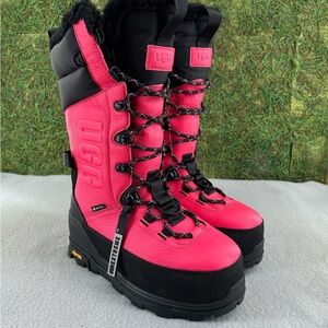 UGG Unisex Shasta Weatherproof Boots